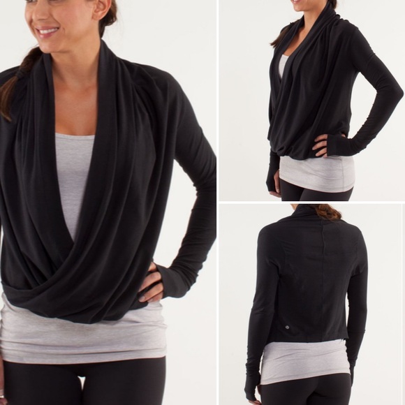 lululemon athletica Tops - Lululemon Black Iconic Twist Front Wrap Top EUC